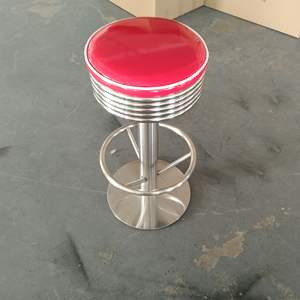 كرسي بار دائري أحمر من الجلد والمعدن على الطراز الأمريكي، أثاث تجاري عتيق - Product Image 6