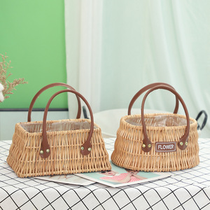 Lễ hội Nữ Thần ngày 8 tháng 3 giỏ hoa nhỏ phù dâu đi kèm lễ guizi Túi liễu mây đan bằng tay - Product Image 3