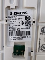 QMX3.P34 Wall Mount KNX Module Temperature Detect Touch Control Backlit Screen