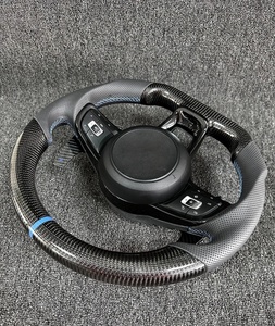 Volante in Fibra di Carbonio Perforato Personalizzato, Vendita Diretta dalla Fabbrica, Compatibile con <span class=keywords><strong>Volkswagen</strong></span> VW <span class=keywords><strong>Golf</strong></span> MK7 Mark 7 R TDI <span class=keywords><strong>TSI</strong></span> - Product Image 2