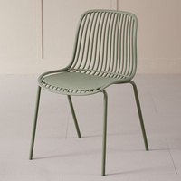 Chaises de salle à manger empilables en plastique pour l'extérieur Chaises de jardin au design nordique pour la salle à manger