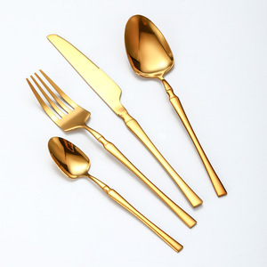 Ensemble de couverts en acier inoxydable doré à manche courbé, 4 pièces, couteau à steak, fourchette, cuillère, couverts modernes de style occidental avec boîte cadeau personnalisée - Product Image 3