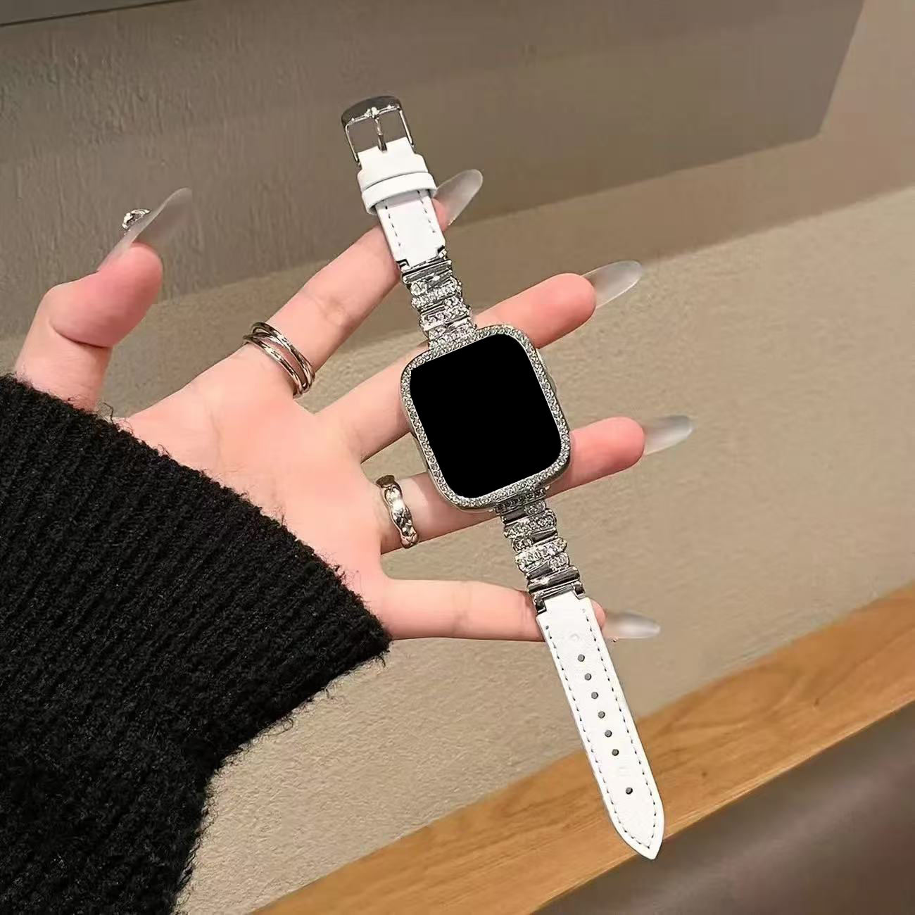 Irregular design [silver and white leather]