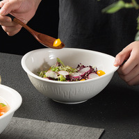 Grand bol en céramique blanche côtelée, bol de service profond pour salade, soupe, ramen, usage commercial pour hôtels et restaurants
