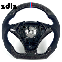 Volant en cuir perforé personnalisé en fibre de carbone pour BMW E90 E91 E92 X3 M3 E36 E81 E87 E93 Série 5 E60 E61 Série 3