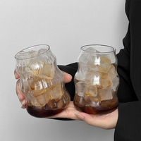 Gobelet de style Ins pour usage domestique avec paille, en verre borosilicaté, idéal pour les femmes pour boire des boissons froides comme le thé et le thé au lait.