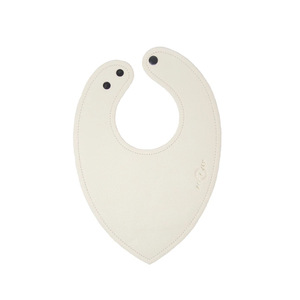 Baberos para bebés/baberos absorbentes, baberos impermeables de cuero ecológico para bebés y uso materno, evitan que los alimentos se ensucien durante el uso. - Product Image 2