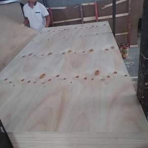 خشب رقائقي للبناء 4×8 بوصة، سماكة 1/2 و3/4 و5/8 بوصة، مقاوم للماء، خشب رقائقي بحري CDX من الصنوبر، صنع في مدينة لينيي - Product Image 3