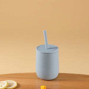 Taza de entrenamiento suave con diseño de oso de gato de silicona inastillable 2025 con tapas para bebés y niños pequeños - Product Image 5