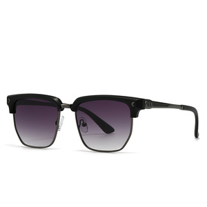 Lunettes de Soleil Tendance pour Hommes : Modèle Carré 3643, Vues sur les Influenceurs Instagram et Mannequins en Europe et aux États-Unis - Product Image 3