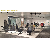 Chaise de jeu d'ordinateur de course moderne RGB en cuir synthétique, alliage d'aluminium, ergonomique, pivotante, usage commercial, directement de l'usine