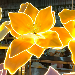 โรงงานออกแบบสวยงาม ผลิตภัณฑ์จีนแท้ <span class=keywords><strong>ดอก</strong></span>โบตั๋นและดอกไอริสขนาดใหญ่เรืองแสง ทำมือ กันน้ำ พร้อมไฟ สำหรับตกแต่งภายนอก - Product Image 3