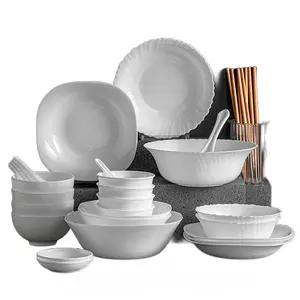 Integrating Different Advantages of Ceramics and Glass Tableware White Milk Glass Dinner Plate Set