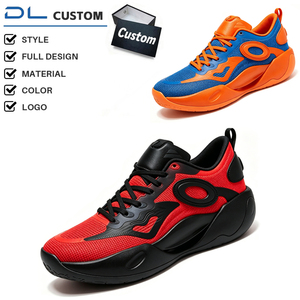 Sneakers en denim/canne vintage pour hommes avec logo personnalisé en marque privée |   Bande latérale en cuir rouge |   Vente en gros OEM ODM directement de l'usine - Product Image 1