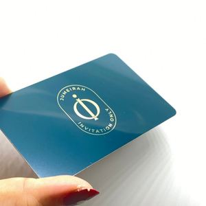 บัตรธุรกิจสแตนเลสทรงโค้งมน น้ำหนักเบา ขายดี (สำหรับแบบบาง) บริการ OEM - Product Image 3