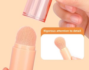 ชุดแปรงแต่งหน้าแบบพกพา 4-in-1 สีชมพู พร้อมโลโก้สั่งทำ ขนแปรงสังเคราะห์ สำหรับปกปิดริ้วรอยบนใบหน้า - Product Image 5