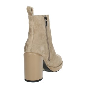 Stivaletti da donna con tacco marrone AA28 a punta e tacco alto Slip-On stivali da neve traspiranti in altezza per l'autunno inverno - Product Image 3