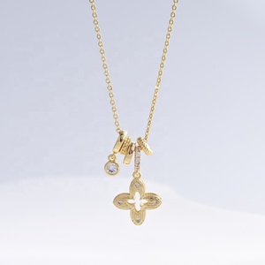 Precio de fábrica: Collar de cadena de plata de ley 925 con oro de 18k, venta al por mayor, moda occidental, cruz, delicado, para mujer, con diseño de trébol. - Product Image 3