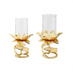 Porte-bougie en aluminium au design antique avec cheminée en verre, taille et forme personnalisées, vente en gros - Product Image 1