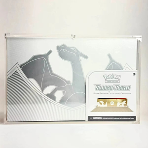 Estuche Horizontal de Plástico Satinado Mate para Exhibición de Tarjetas Coleccionables de Pokémon, Colección Ultra Premium Espada y Escudo, Charizard - Product Image 1