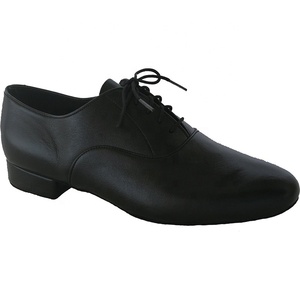 Cómodos Zapatos <span class=keywords><strong>De</strong></span> Baile <span class=keywords><strong>De</strong></span> <span class=keywords><strong>Salsa</strong></span> Latina <span class=keywords><strong>De</strong></span> cuero genuino negro para hombres y niños Zapatos <span class=keywords><strong>De</strong></span> Baile tamaño US 4,5-13,5 Altura del tacón 2,5 cm - Product Image 1