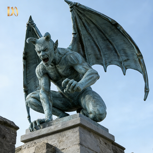 <span class=keywords><strong>Estatua</strong></span> de Gárgola Alada de Bronce, Escultura de Demonio de Bronce Fundido en Posición Agachada para Decoración de Exteriores - Product Image 2