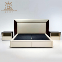 Ensemble de lit en cuir de luxe sur mesure BS, mobilier de chambre moderne, lit double king size, solution tout-en-un pour les villas