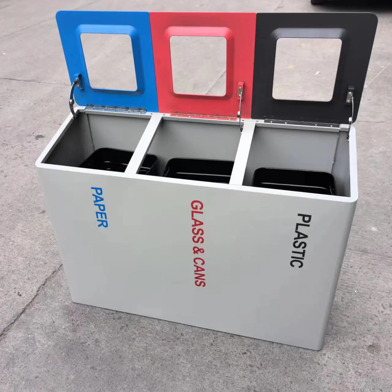 Contenedores de basura abiertos para exteriores, cubo de basura grande de acero, cubo de basura de metal clasificado con 2, 3 y 4 compartimentos