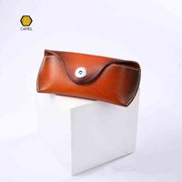 Étui à lunettes en cuir véritable Vintage fait à la main 100% cuir de vache dur accessoires lunettes de soleil lunettes boîte support de sac hommes