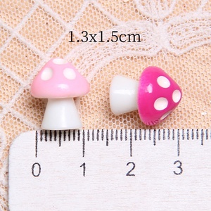 Ornements de champignons 3D mignons en résine écologique Artisanat DIY Accessoires décoratifs de Noël - Product Image 6