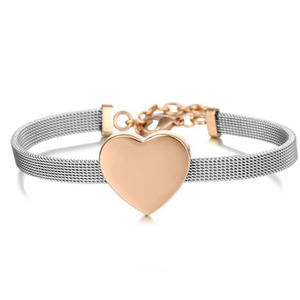 Jietao - Brazalete de Acero Inoxidable con Baño de Oro PVD, Resistente al Deslustre, con Correa de Reloj Plateada de Moda para <span class=keywords><strong>Mujer</strong></span>, con Dije de Corazón Grande - Product Image 1