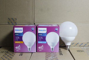 <strong>Philips</strong> LED Globe 929002442109 Constant Brightness LED Bulb Warm White Cool <strong>Daylight</strong> Replacement for Large Bulbs - Product Image 3