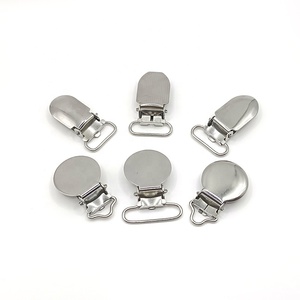 Clips de Suspensión de Acero Inoxidable de Alta Calidad Personalizados para Tirantes de Pantalones, Clips de Chupete de Acero Inoxidable Resistentes al Óxido - Product Image 1