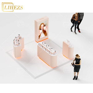 Tùy chỉnh nước hoa hiển thị đứng <span class=keywords><strong>pop</strong></span>-up cửa hàng thiết kế với <span class=keywords><strong>LED</strong></span> chiếu sáng di động MDF truy cập và kính hiển thị cho nước hoa - Product Image 1