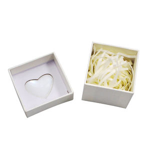 Luxe Mini femmes boucle d'oreille bague <span class=keywords><strong>montre</strong></span> emballage recyclable <span class=keywords><strong>rigide</strong></span> boîte à bijoux personnalisable imprimé conception coeur fenêtre en relief - Product Image 5