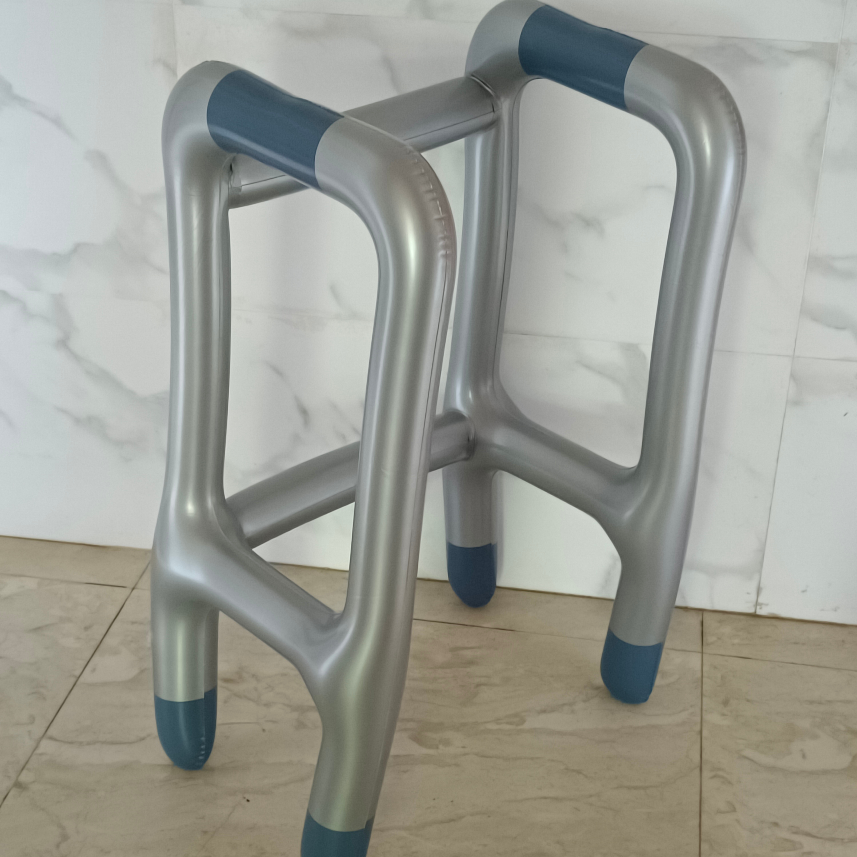 Inflatable Walking Stick & Zimmer Frame Toy - Blow Up Novelty Gag - Foto 3