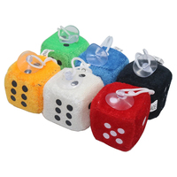 QP081 décorations intérieures de voiture rétroviseur pendentif Cube pendentif jouets en peluche pour enfants accessoires intérieurs pour enfants