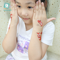 Couleur CMJN avec des conceptions de tatouage à l'encre blanche avec la conception de tatouage temporaire de mouton de chien de renard pour des enfants enfants autocollants tatouage