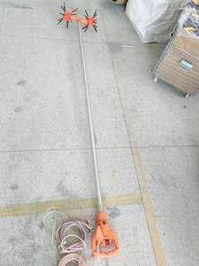 Macchina elettrica per la raccolta della frutta ad alta efficienza lungo asta di oliva Shaker per la vendita - Product Image 3