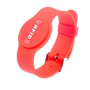 Prix usine personnalisé étanche RFID bracelet en silicone nfc bracelet en silicone avec LOGO et numéro de série imprimé