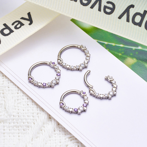 Piercing de <span class=keywords><strong>Titanio</strong></span> G23 ASTM F136 con Bisagra para Nariz, Anillo de Nariz 16G, Aro de Septum con Estrella, Joyería Corporal para Segmento de Oreja - Product Image 4