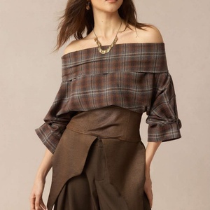 Nueva Llegada, Blusa de Moda Vintage de PU, Manga Larga, Cuello Camisero, Diseño con Parches, Hombros Descubiertos, Camisa a Cuadros para Mujer - Product Image 1