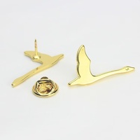 Épinglettes en émail personnalisées Conception personnalisée Métal Animal Oiseau Logo Doux Dur Halloween Occasion Fleur Pyramide Ange Musique