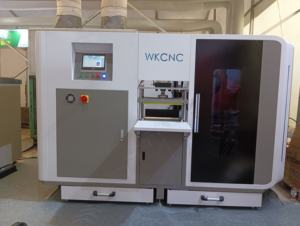 Macchina CNC Multifunzionale WEIKE per Fresatura da 0 a 90 Gradi per Realizzazione di Giunzioni di Finestre e Porte in Alluminio - Product Image 2