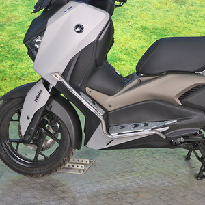 23 <span class=keywords><strong>Modelli</strong></span> <span class=keywords><strong>Yamaha</strong></span> XMAX300: Barra di Protezione, Faro Impermeabile, Paraurti Anticaduta, Staffa Laterale Anticaduta SH226 in Acciaio Inox - Product Image 2