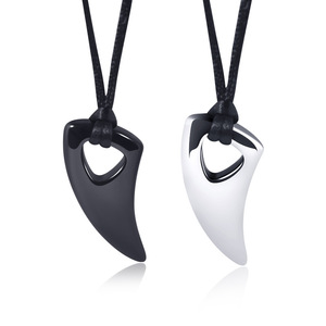 Collier de loup en acier inoxydable, colliers assortis pour Couples, ensemble pour lui/elle, pendentif en dents de loup en argent noir, chaîne réglable - Product Image 1