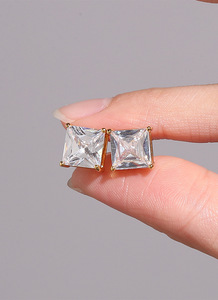 Pendientes de Botón Clásicos Unisex de Diseño Minimalista, con Forma de Corazón Floral de Latón, con Circonita Cúbica, Joyería de Imitación para Bodas, Regalo - Product Image 2