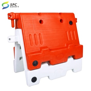Chất Lượng Cao Quay Nhựa <span class=keywords><strong>Road</strong></span> Xe Kiểm Soát Đám Đông Nước Đầy Giao Thông Jersey <span class=keywords><strong>Road</strong></span> Blocks Rào Cản An Toàn Roadwall - Product Image 6