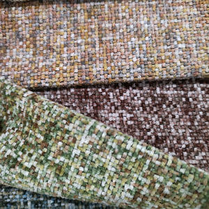 Échantillon gratuit Motif personnalisé Résistant aux taches 100% Polyester Fil teint Chenille Tissu pour canapé Meubles - Product Image 1