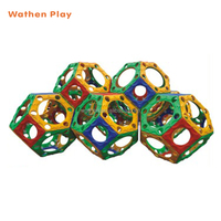 Structure de jeu dôme colorée en plastique pour enfants, idéale pour l'intérieur et l'extérieur, équipement de terrain de jeu pour maternelle - Vente en gros